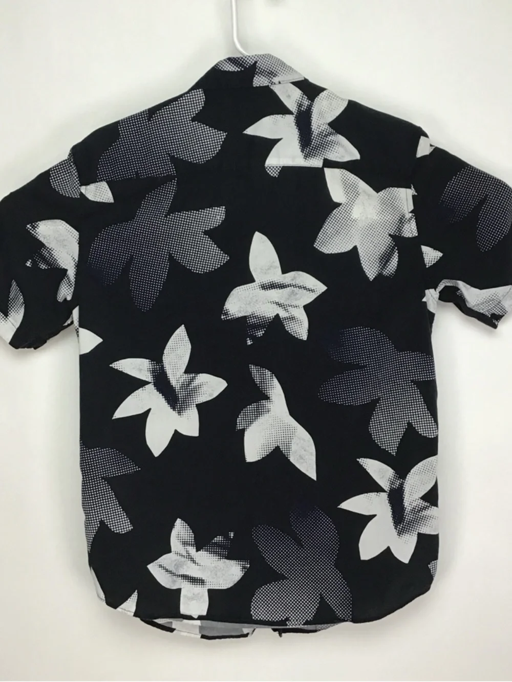 RVCA men’s short sleeve button up Hawaiian shirt small